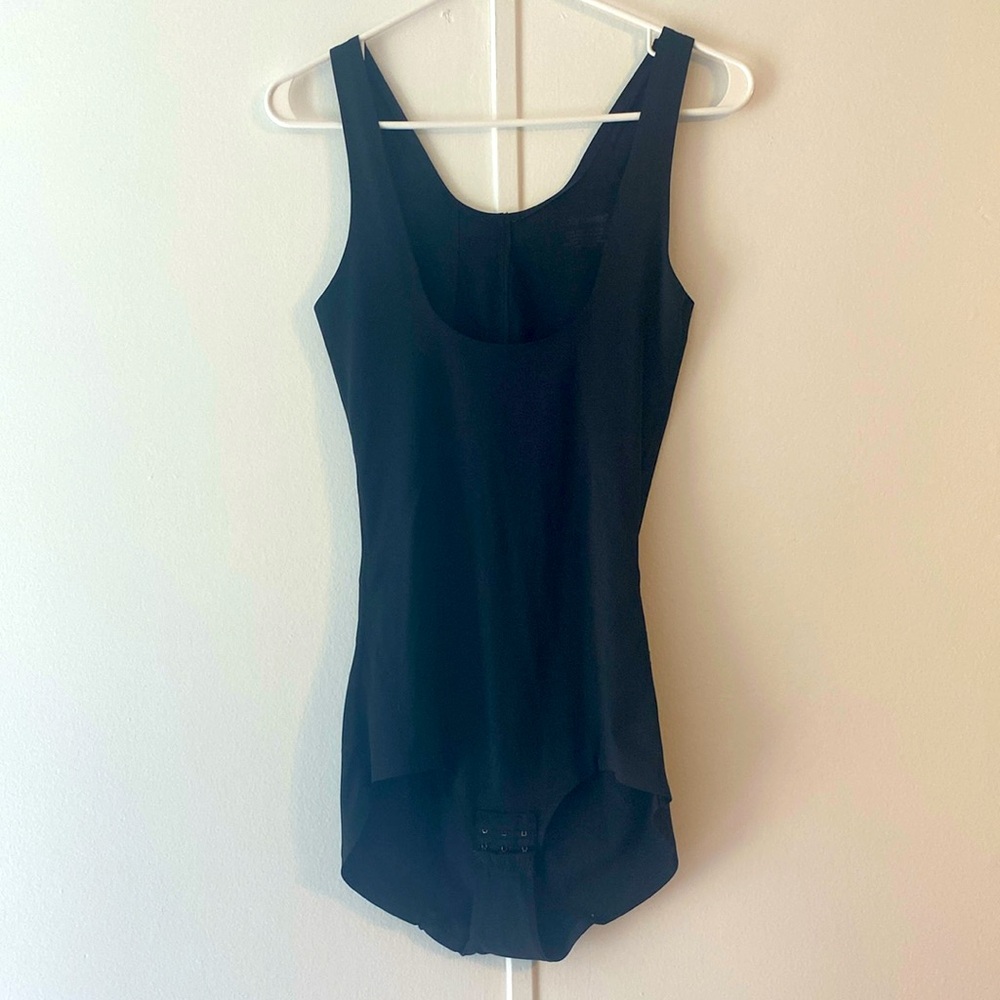 Shape Wear - Picture 2 of 8